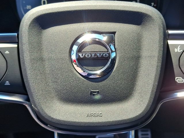 Used 2022 Volvo XC40 T5 R-Design AWD/4WD image 21