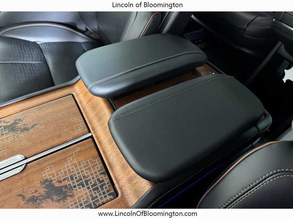 New 2025 Lincoln Navigator L Black Label image 33