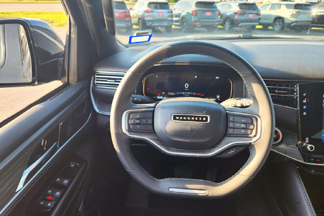 Used 2024 Jeep Wagoneer L Series II AWD/4WD image 19