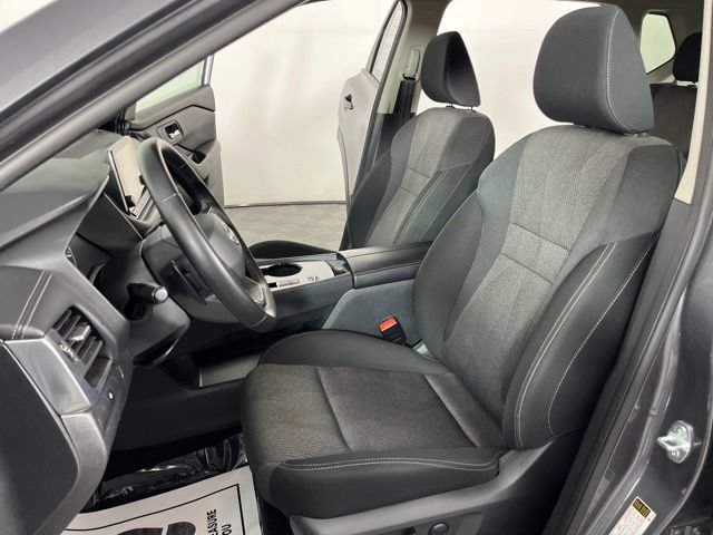 Used 2025 Nissan Rogue SV FWD image 17