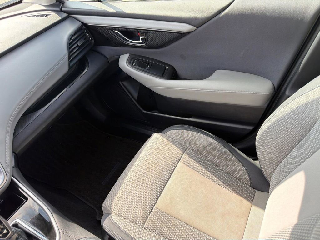 Used 2024 Subaru Outback Premium AWD/4WD image 14