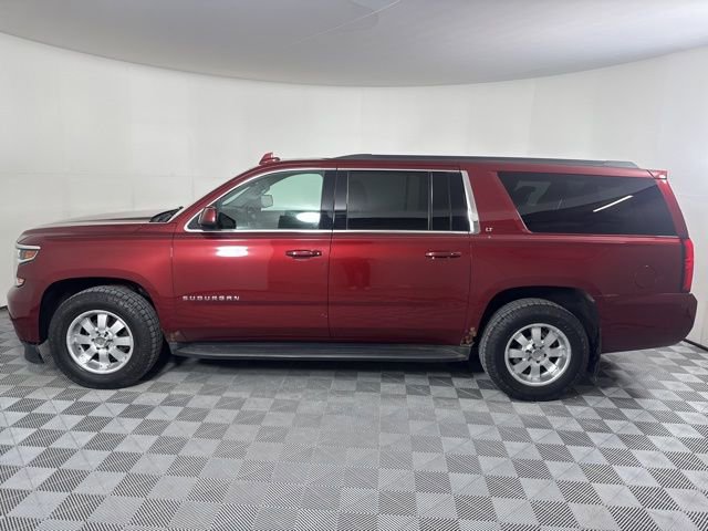 Used 2018 Chevrolet Suburban LT image 6