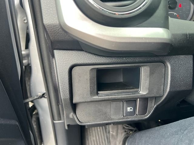 Used 2018 Toyota Tacoma SR5 image 65