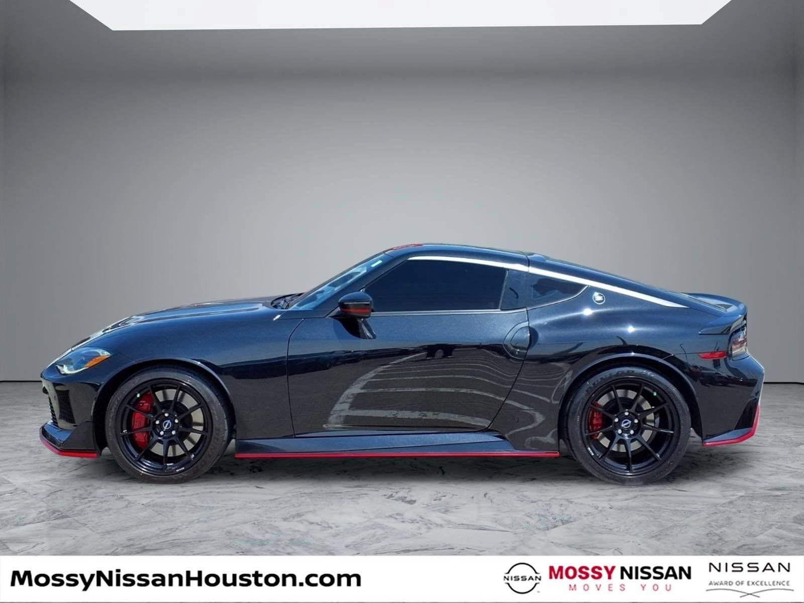 Certified 2024 Nissan Z Performance w/ Floor Mat Package RWD image 5