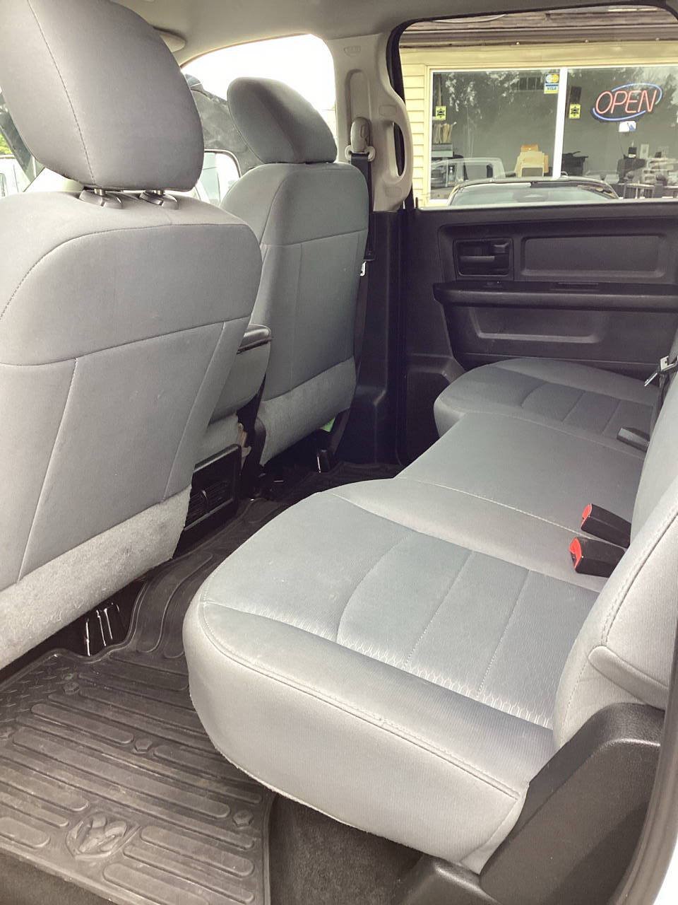 Used 2017 RAM 2500 Tradesman w/ Chrome Appearance Group AWD/4WD image 19