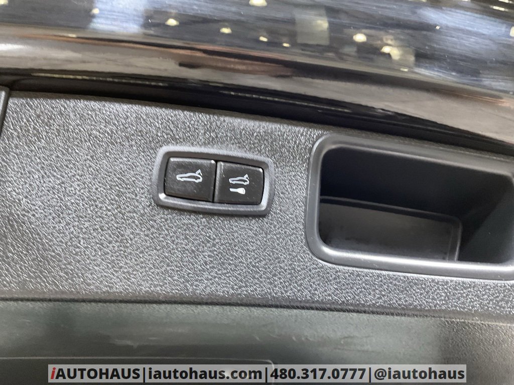 Used 2018 Porsche Macan Turbo w/ Premium Package Plus image 15