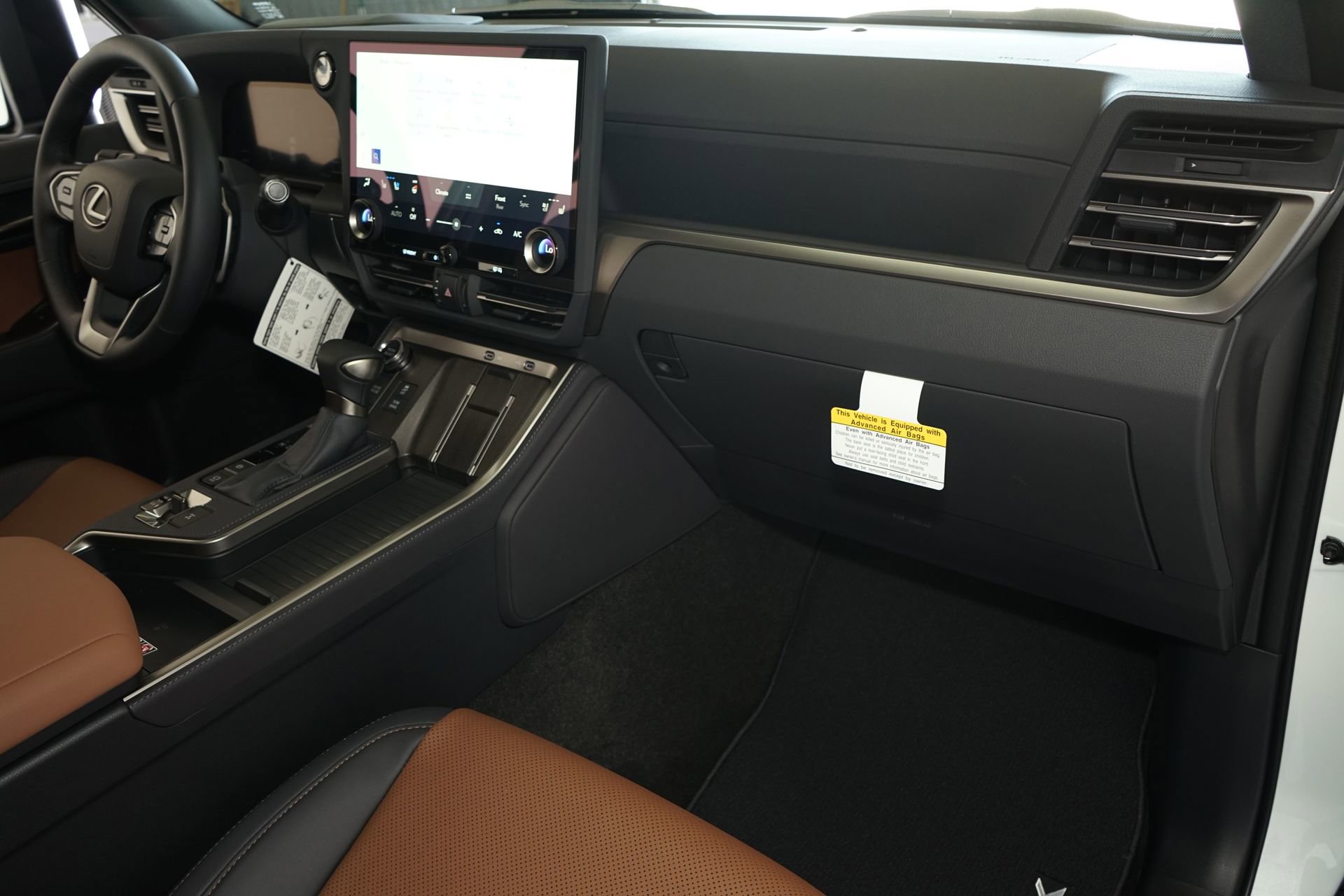 Used 2026 Lexus GX 550 w/ Cold Area Package image 10