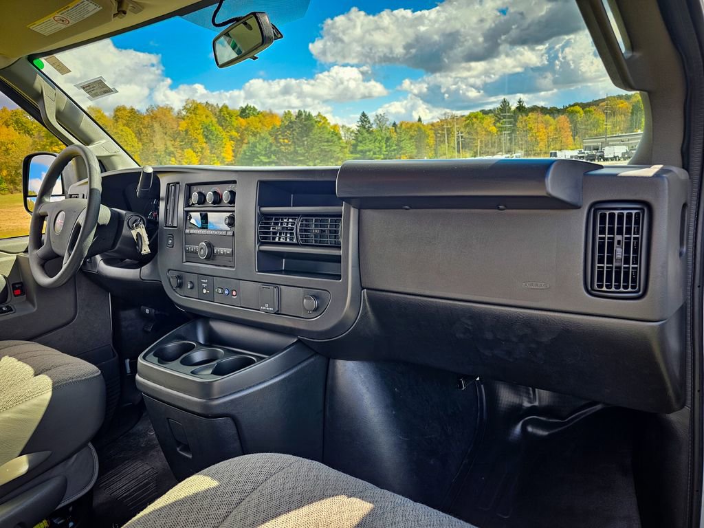 New 2025 GMC Savana 3500 Work Van 3D Cargo Van w/ Driver Convenience Package image 28