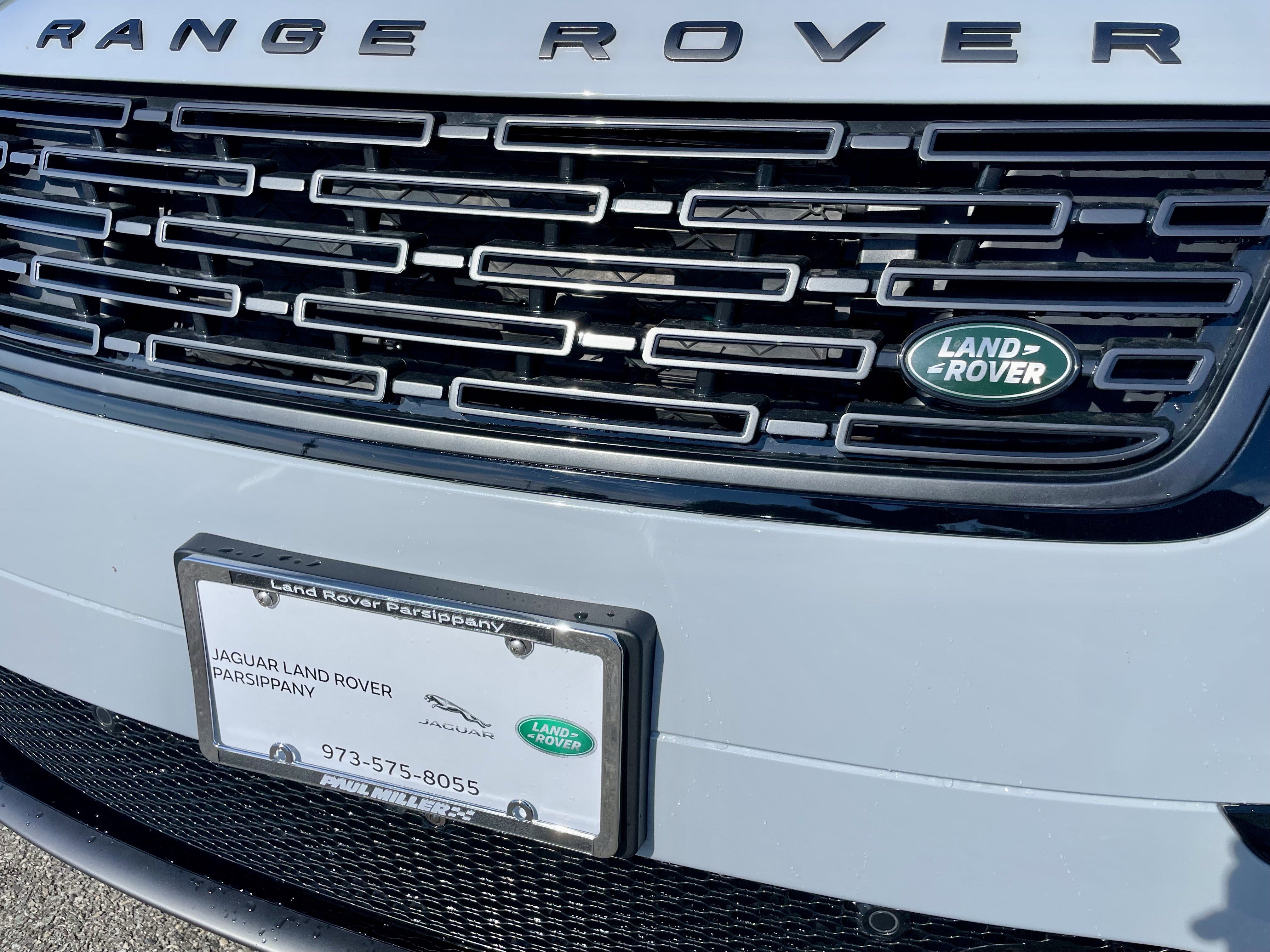 Certified 2026 Land Rover Range Rover Velar Dynamic SE AWD/4WD image 32
