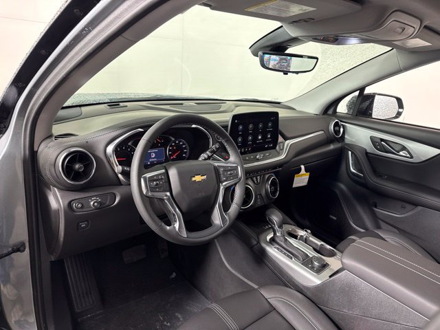New 2026 Chevrolet Blazer LT w/ Sound & Technology Package AWD/4WD image 16