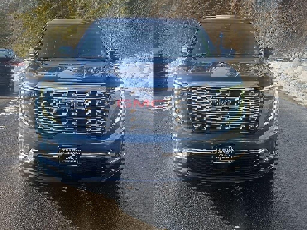 Used 2024 GMC Acadia Denali w/ Super Cruise Package image 8