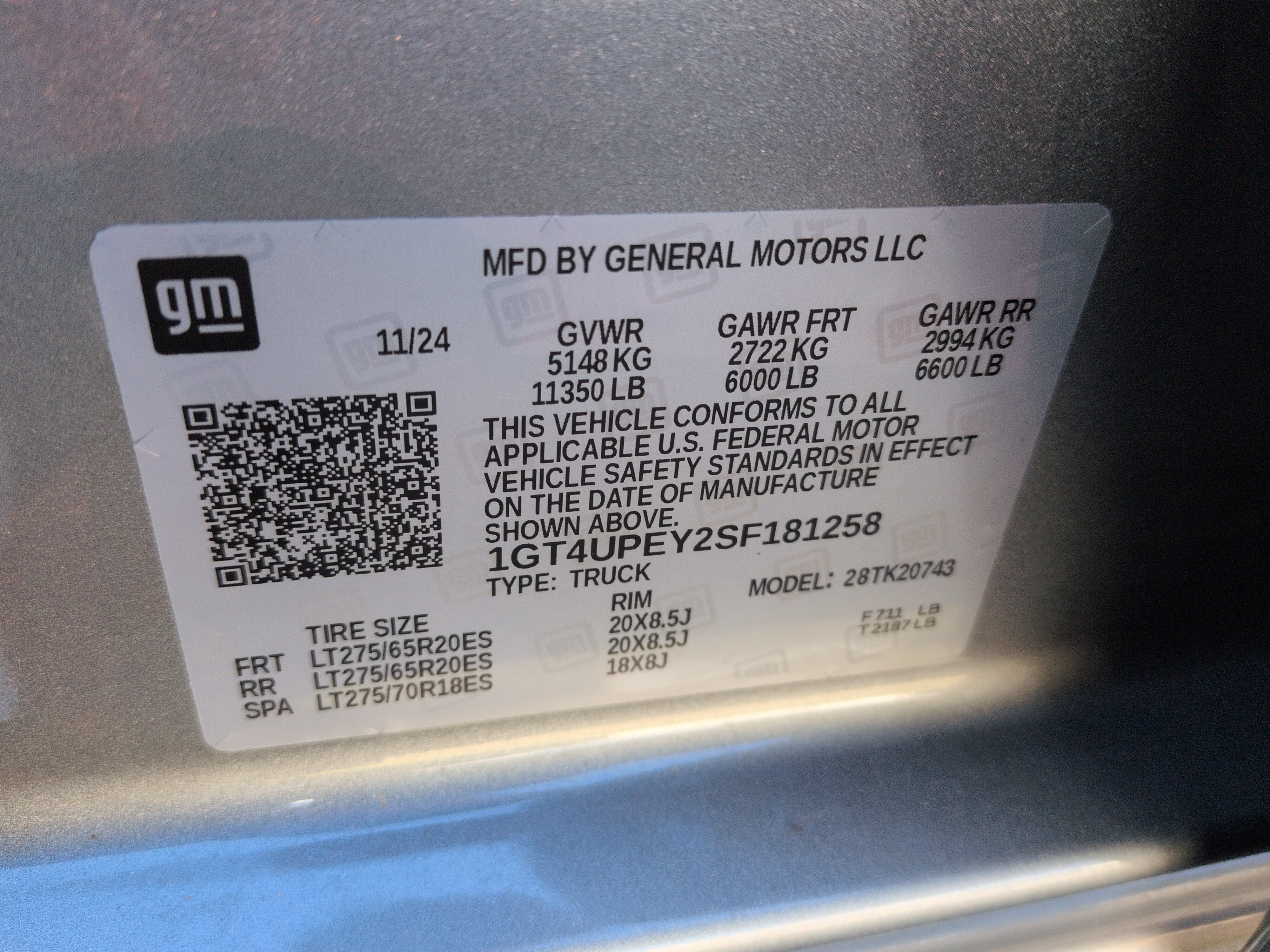 Used 2025 GMC Sierra 2500 AT4 w/ AT4 Premium Plus Package AWD/4WD image 29