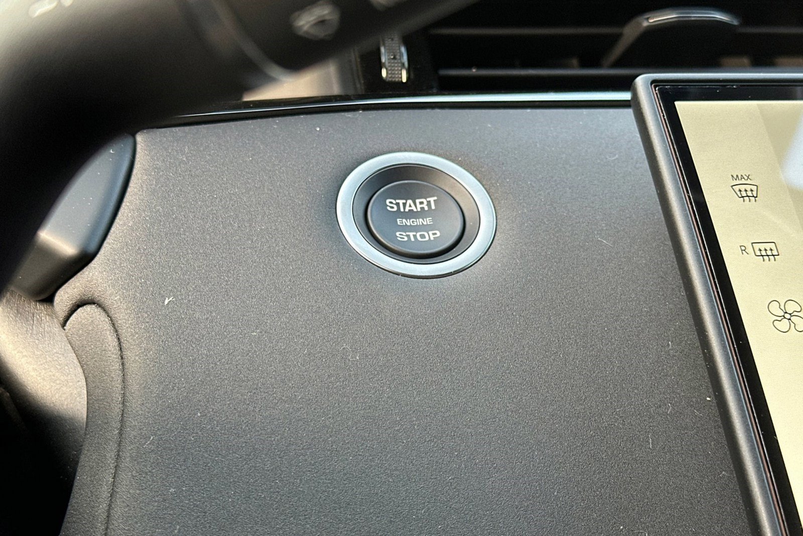 New 2026 Land Rover Range Rover Evoque S image 28