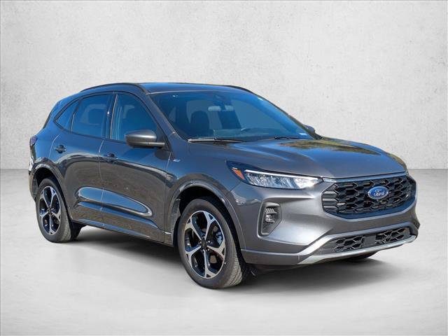 Used 2023 Ford Escape ST-Line Select w/ Tech Pack #2 AWD/4WD image 3