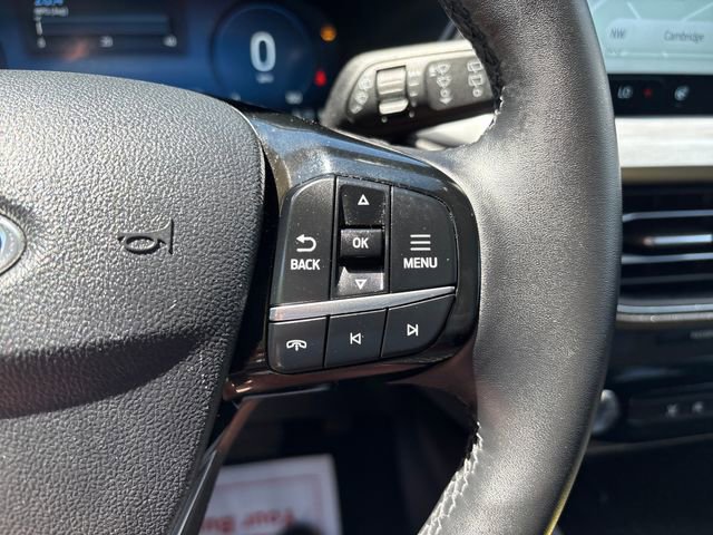Used 2025 Ford Escape Platinum AWD/4WD image 12