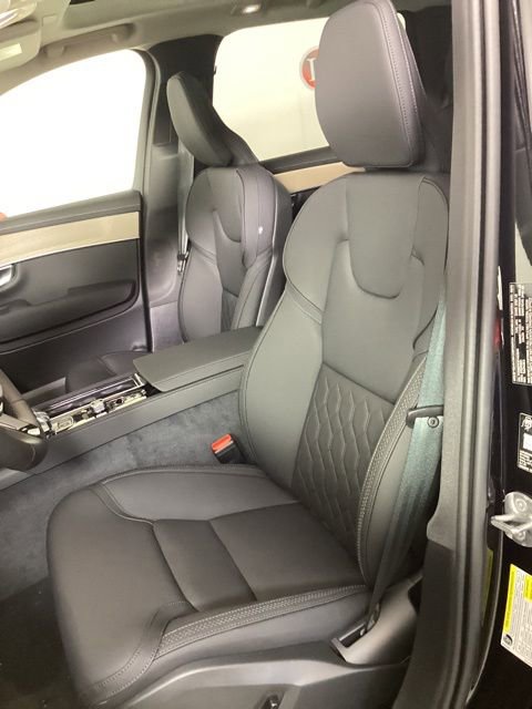 New 2026 Volvo XC90 B6 Plus w/ Protection Package Premier image 12