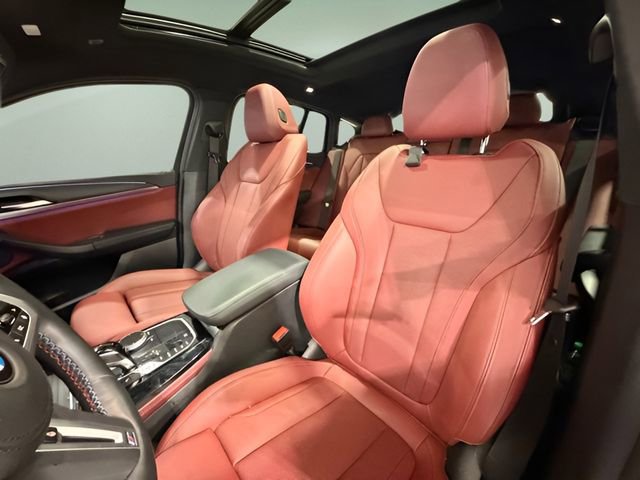 Used 2024 BMW X4 M40i w/ Premium Package image 32