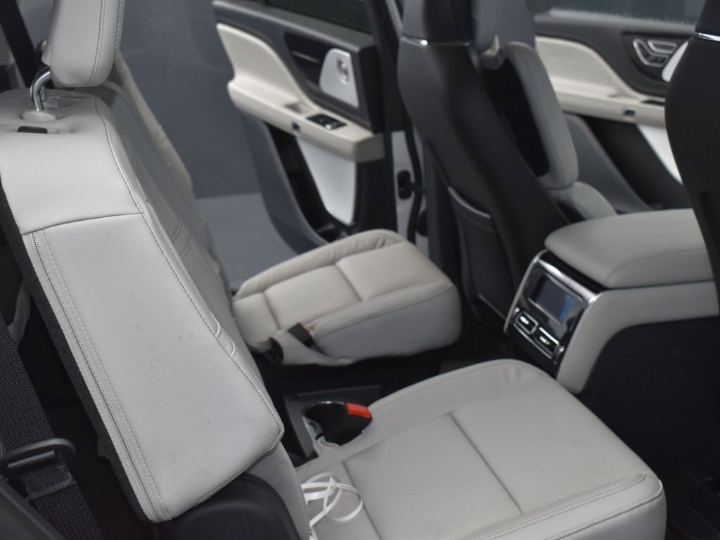 New 2026 Lincoln Aviator Reserve image 14