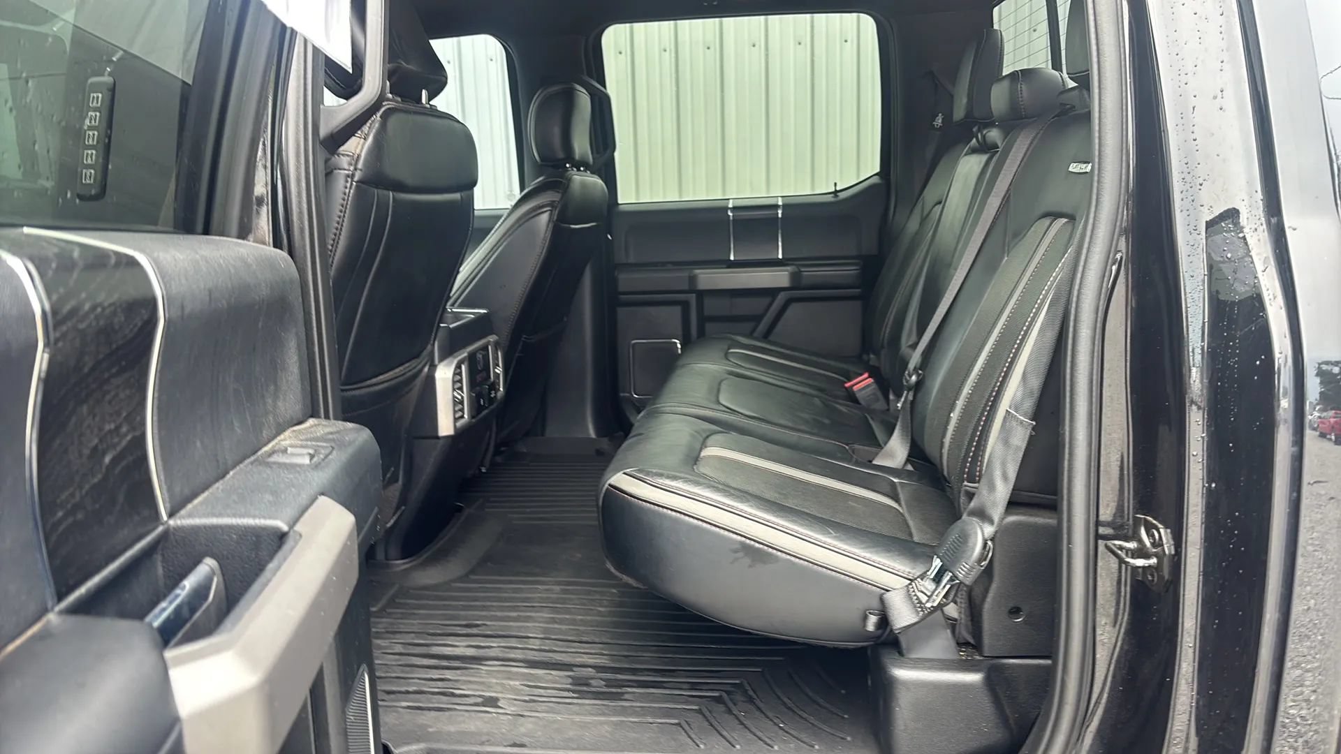 Used 2019 Ford F150 Platinum w/ Technology Package AWD/4WD image 19
