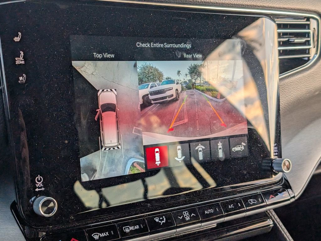 New 2025 Jeep Wagoneer 4WD w/ Convenience Group I image 18