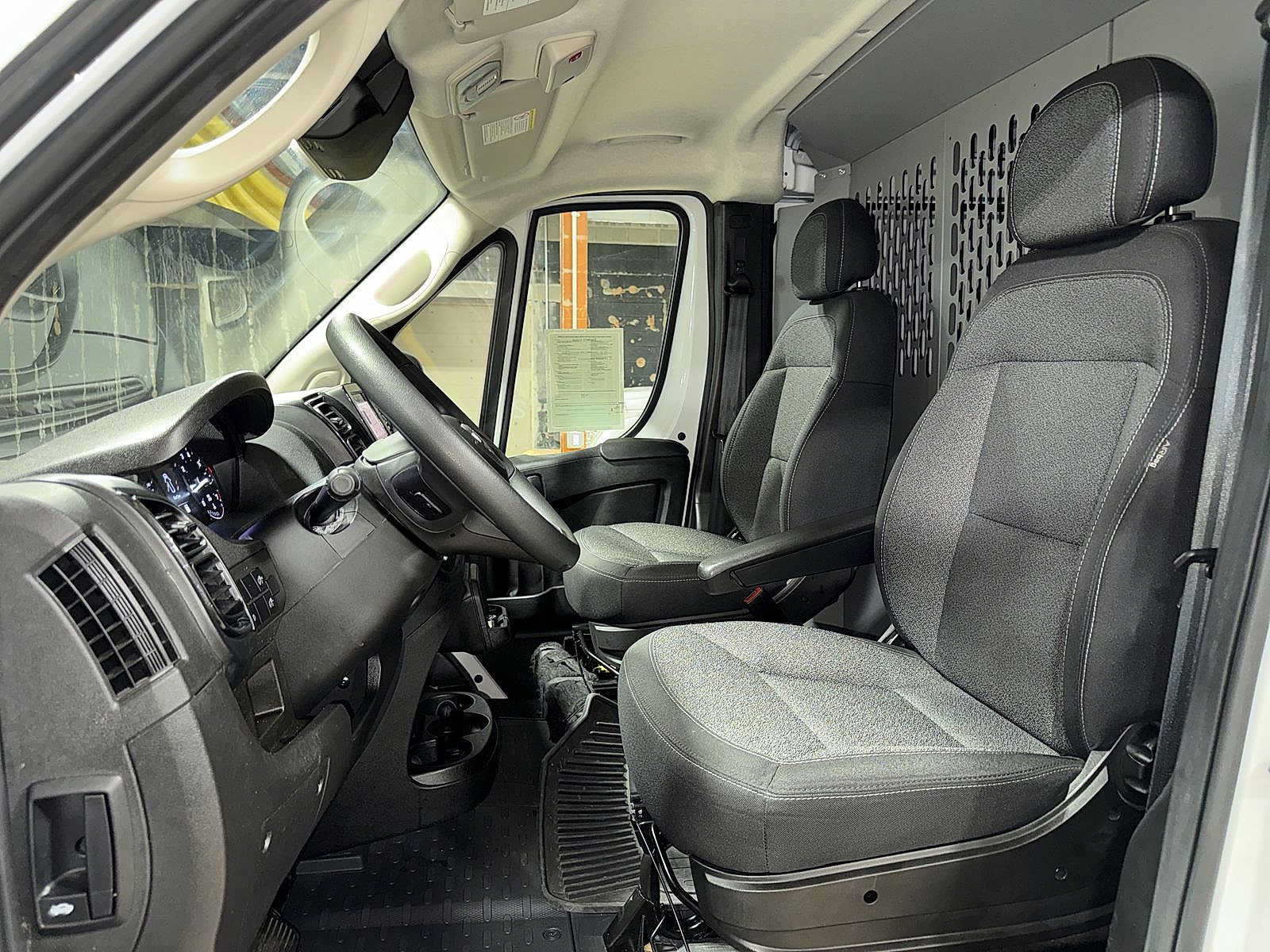 Used 2023 RAM ProMaster 1500 FWD image 15