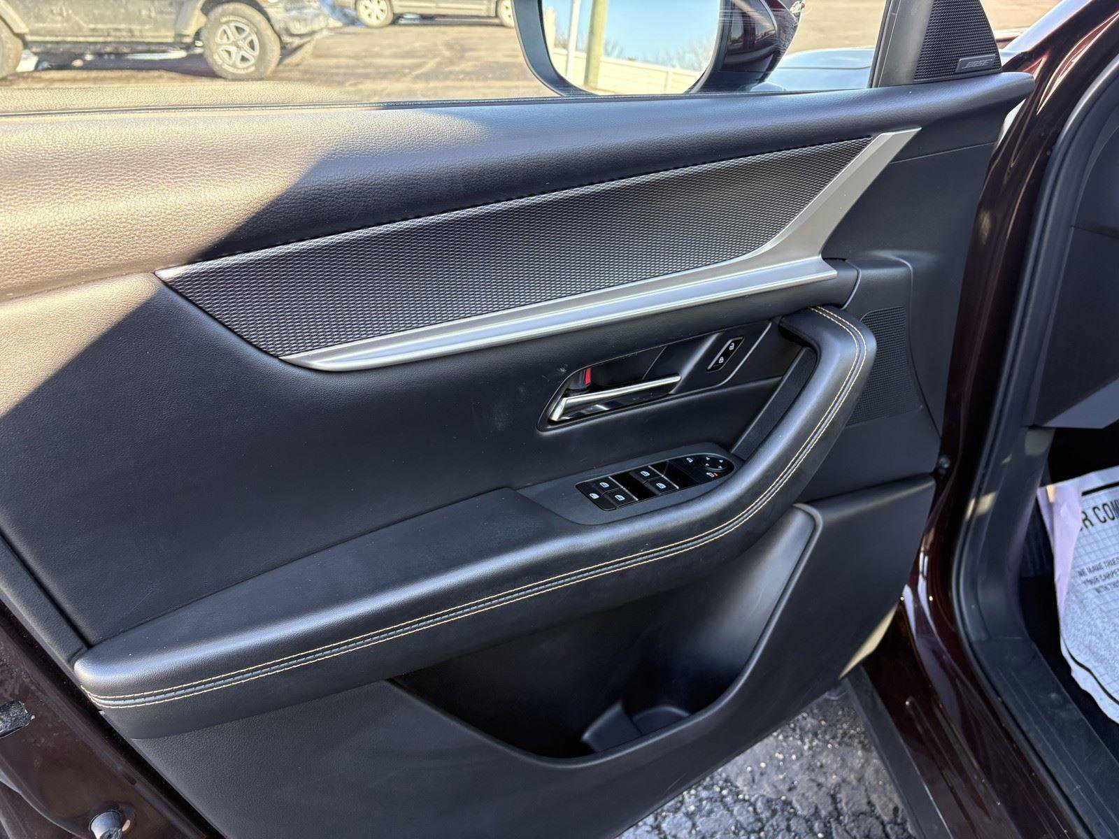 Used 2024 MAZDA CX-90 Plug-In Hybrid w/ Premium Pkg image 15