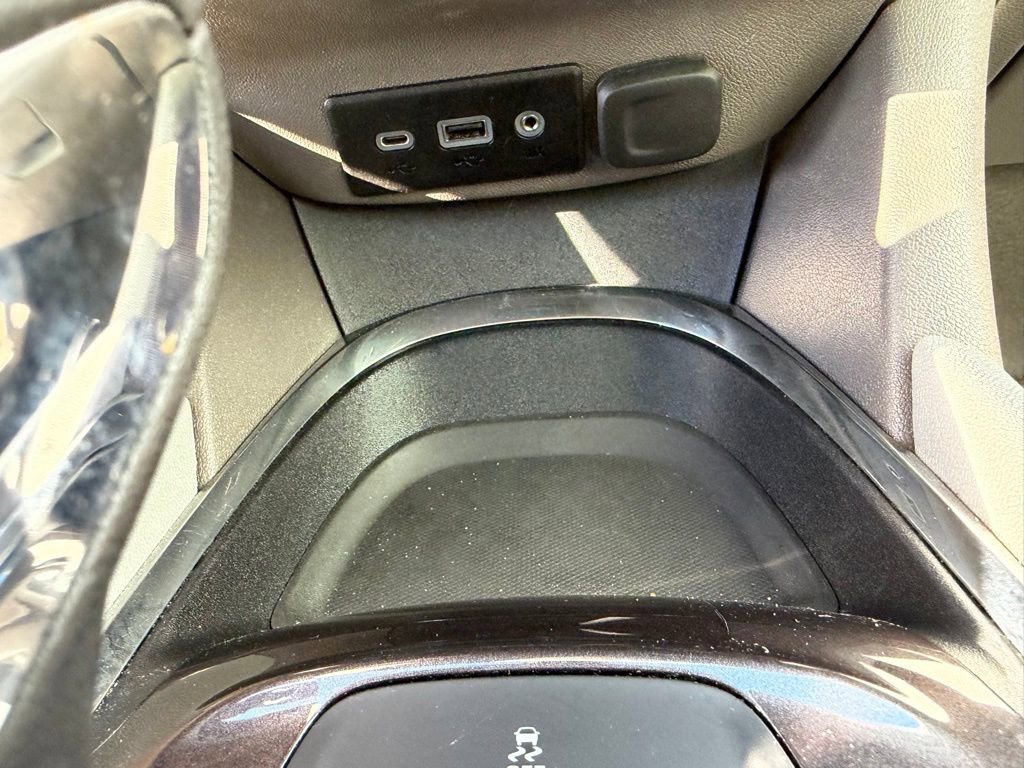 Used 2022 Chevrolet Malibu LT image 26