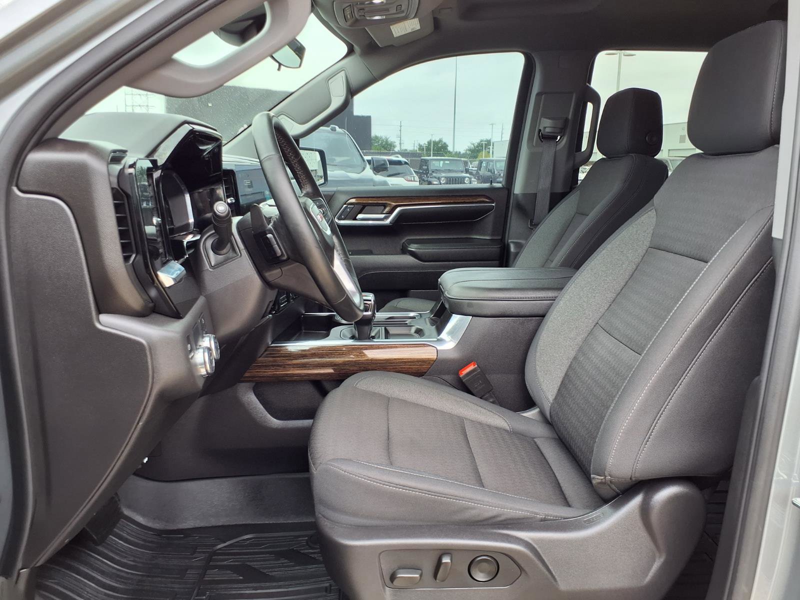Used 2024 GMC Sierra 1500 Elevation w/ Preferred Package RWD image 19