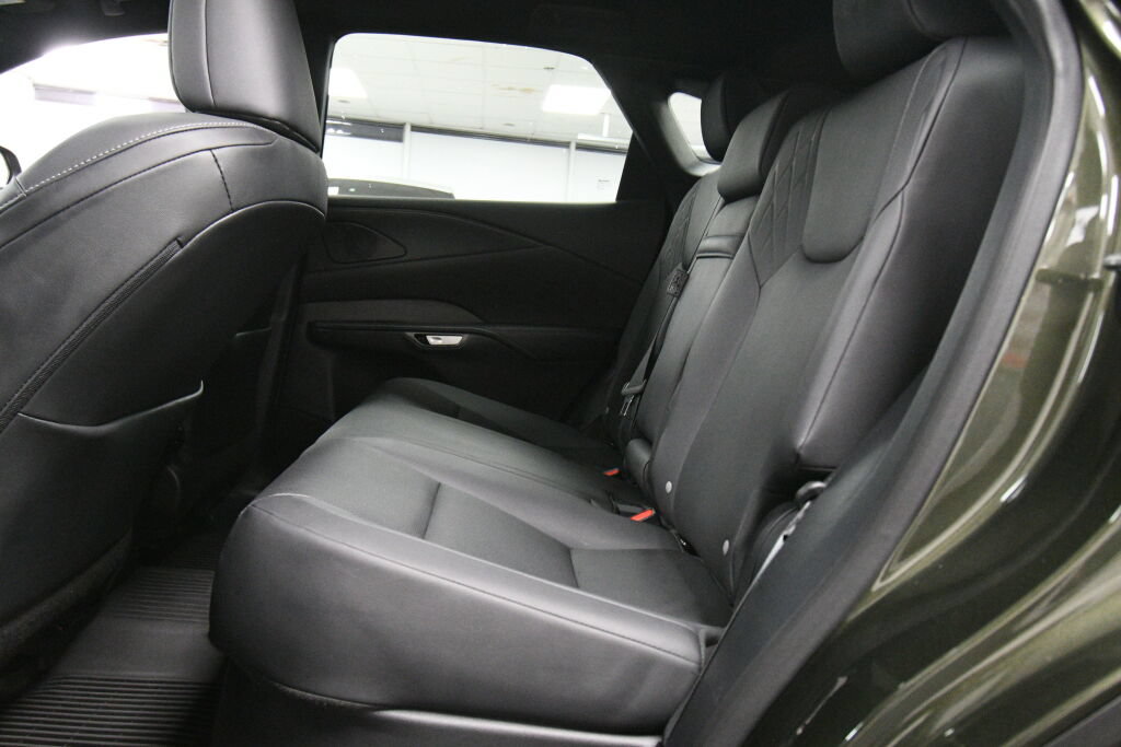 Used 2023 Lexus RX 350 Premium w/ Accessory Package AWD/4WD image 21