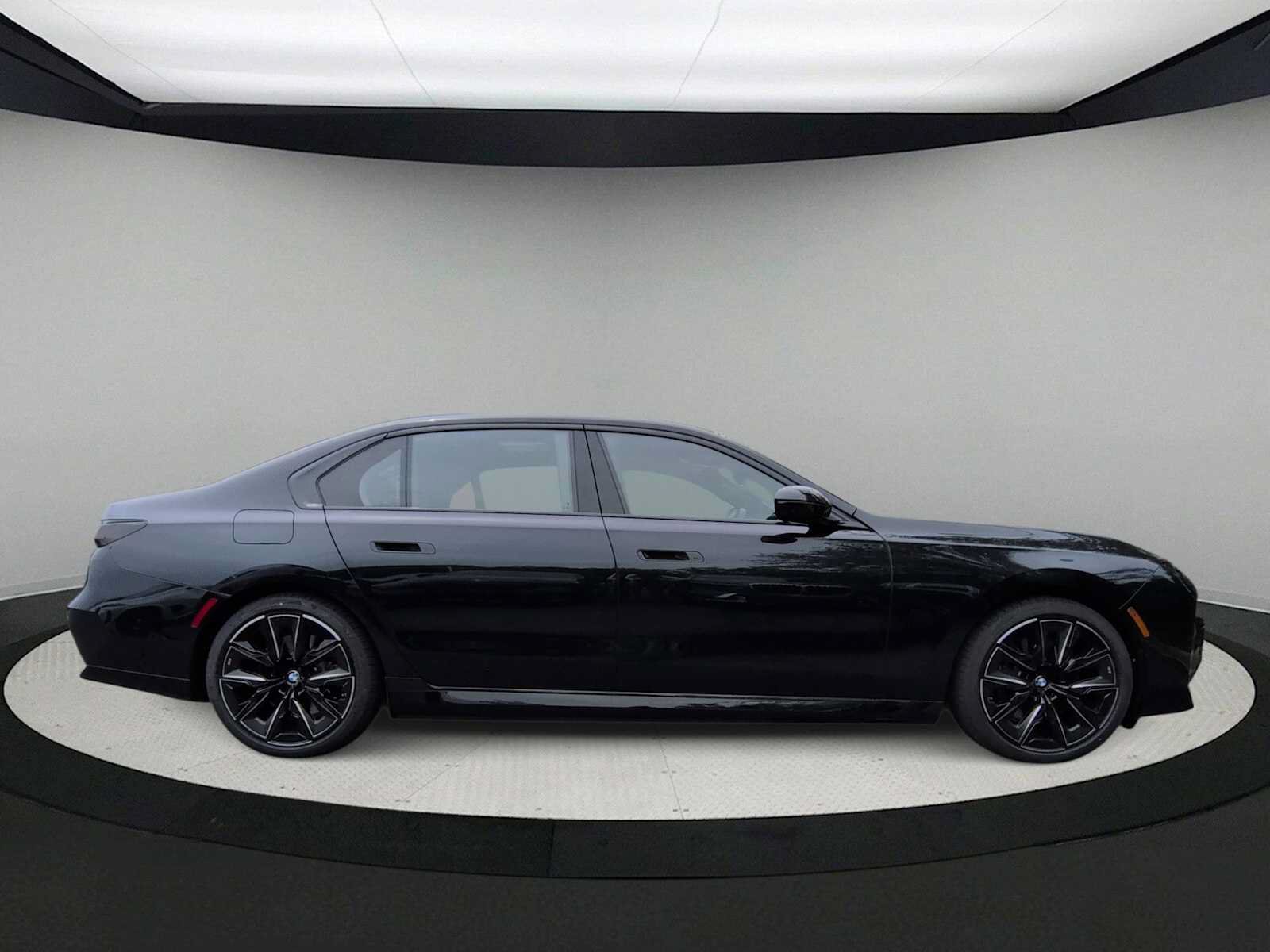 New 2026 BMW i7 xDrive60 AWD/4WD image 9