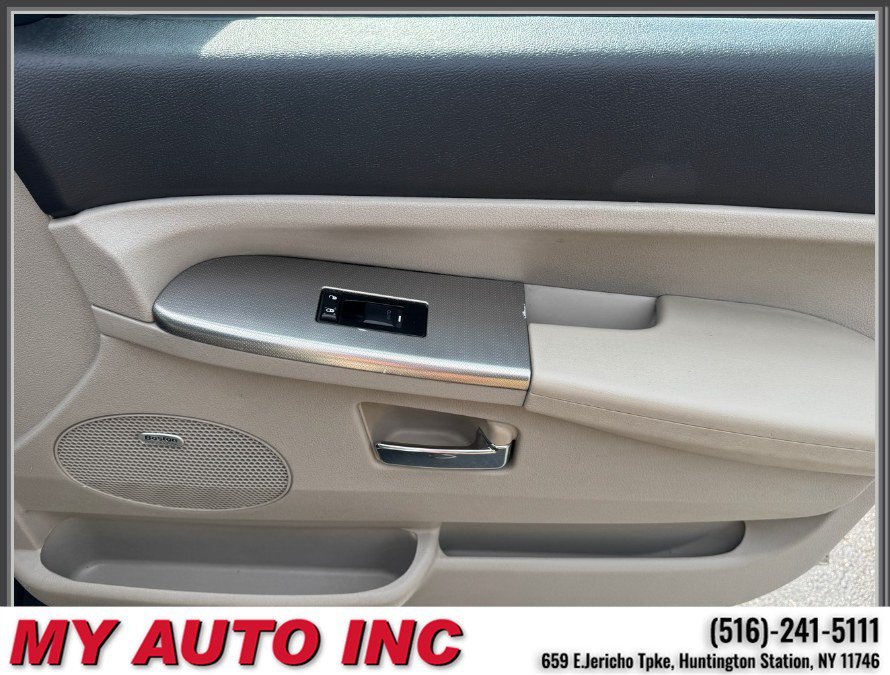 Used 2009 Jeep Grand Cherokee Laredo AWD/4WD image 29
