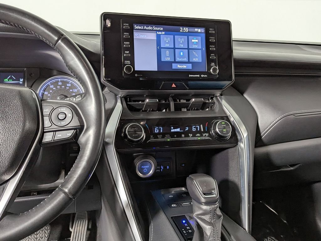Used 2022 Toyota Venza LE image 36