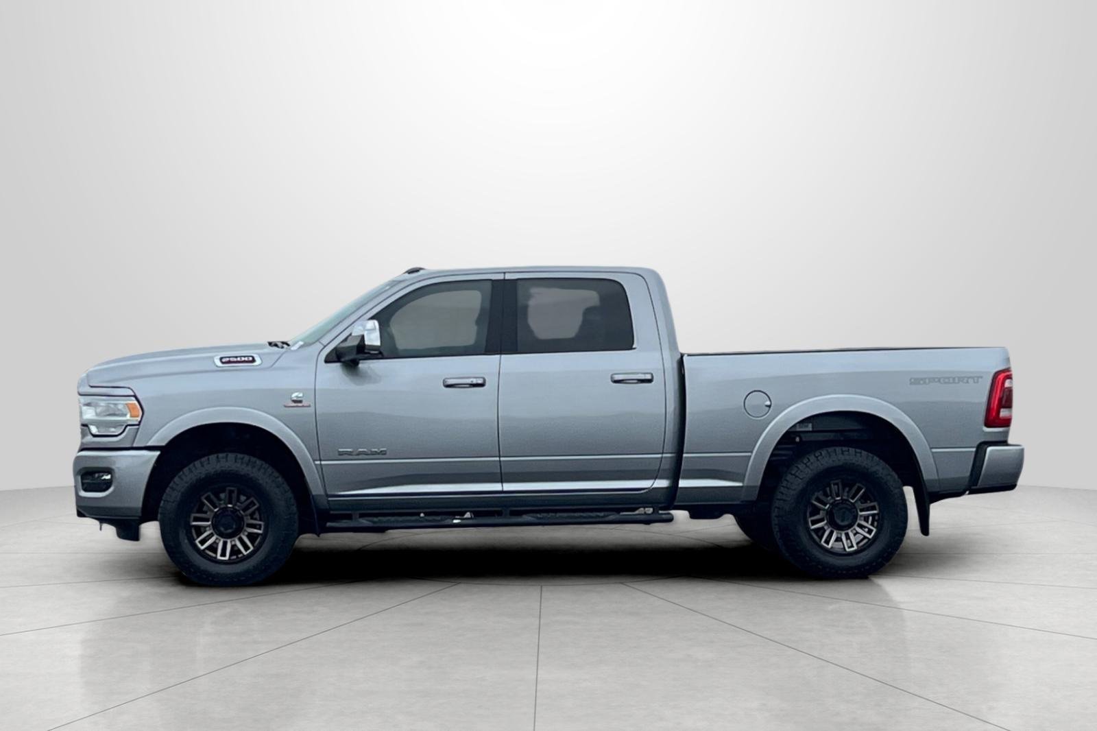 Used 2021 RAM 2500 Laramie w/ Safety Group B image 8