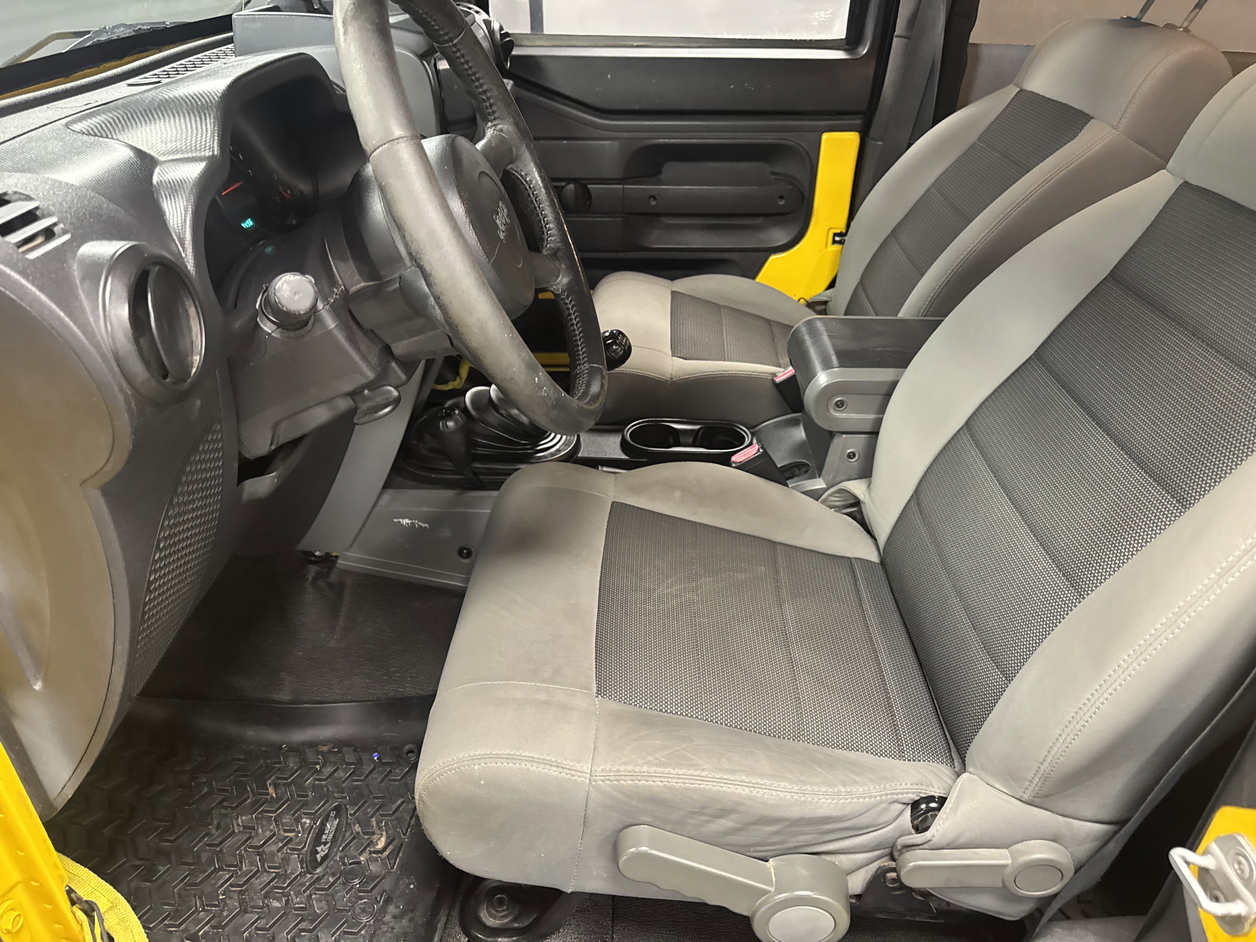 Used 2008 Jeep Wrangler X image 9