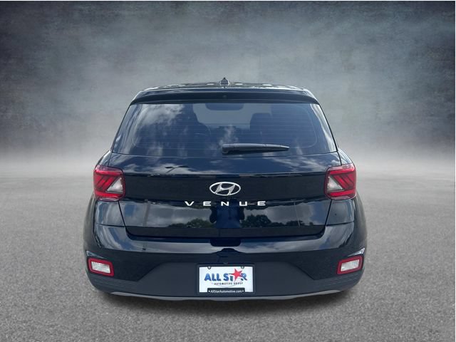 Used 2025 Hyundai Venue SE FWD image 9
