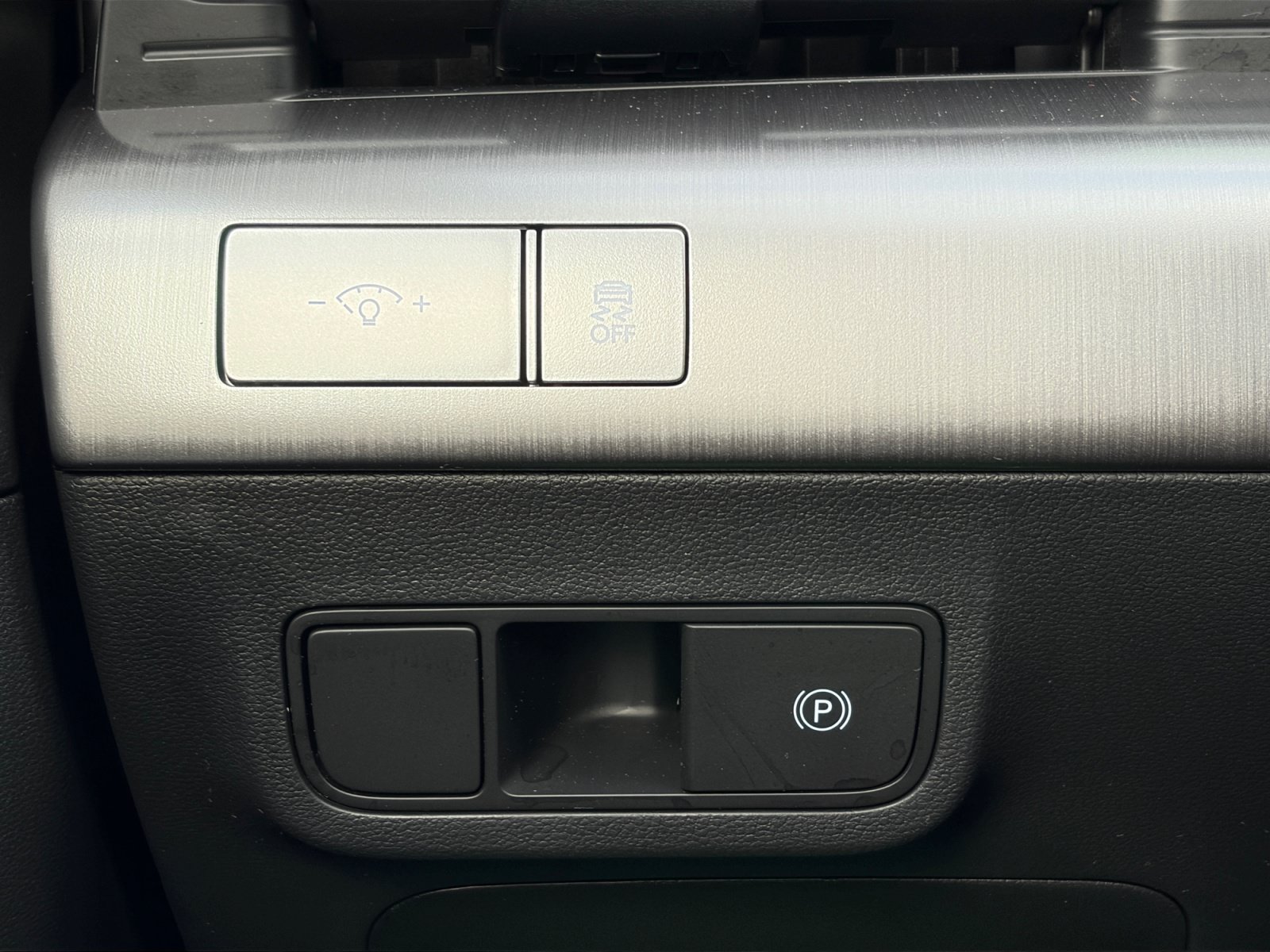 Certified 2024 Hyundai Kona SE FWD image 12