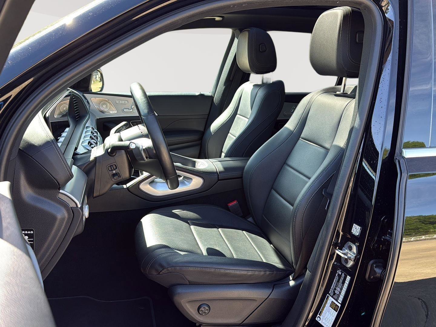 Used 2024 Mercedes-Benz GLS 450 4MATIC image 12