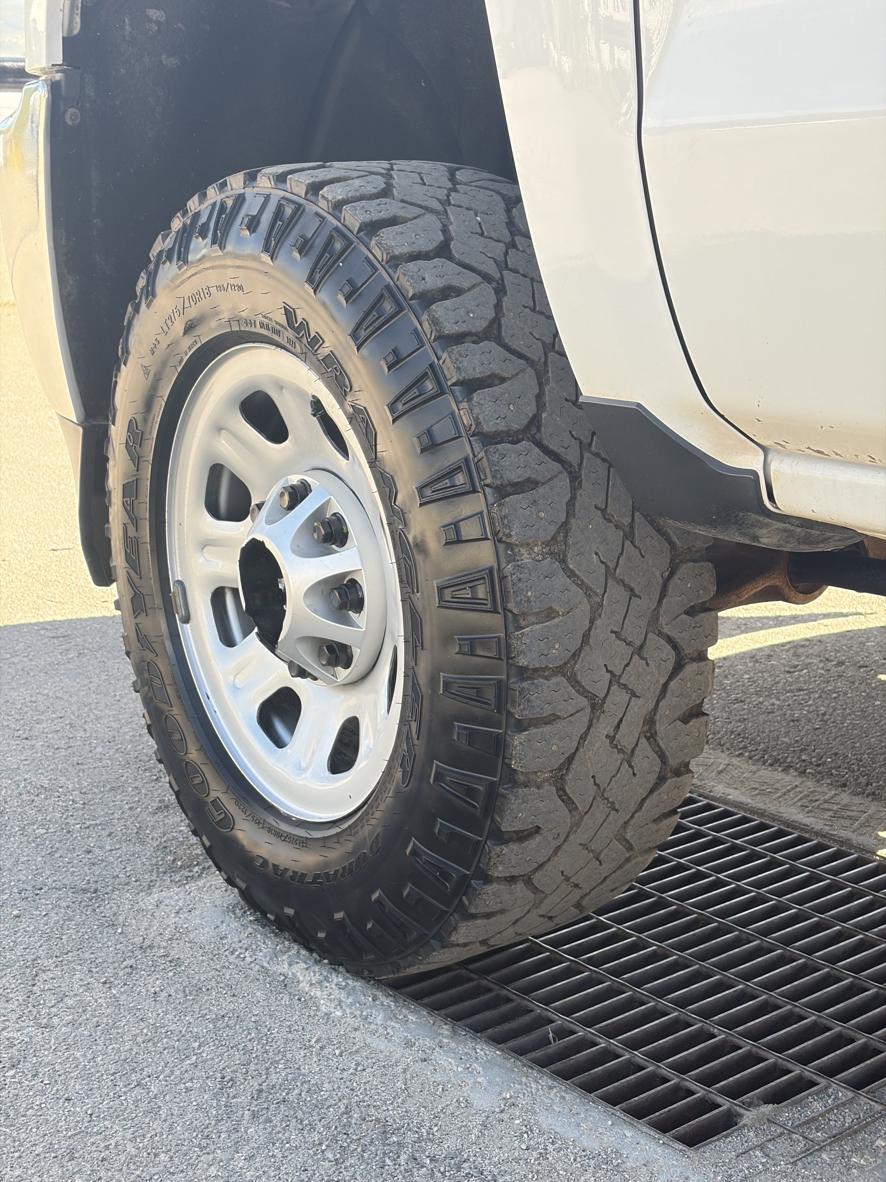 Used 2015 Chevrolet Silverado 3500 LT AWD/4WD image 13