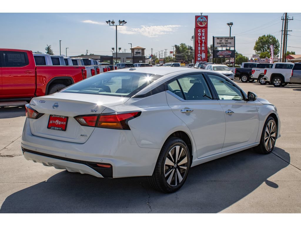 Used 2022 Nissan Altima 2.5 SV AWD/4WD image 8