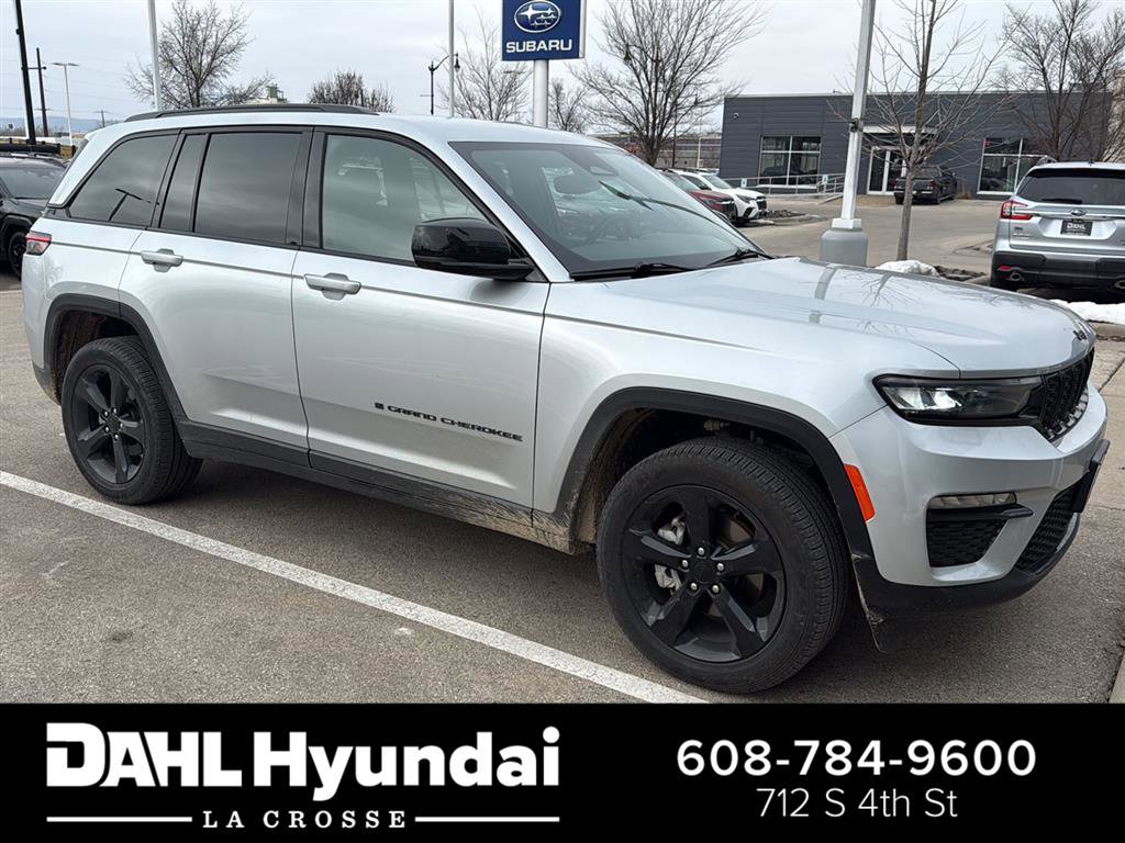 Used 2024 Jeep Grand Cherokee Limited w/ Black Appearance Package