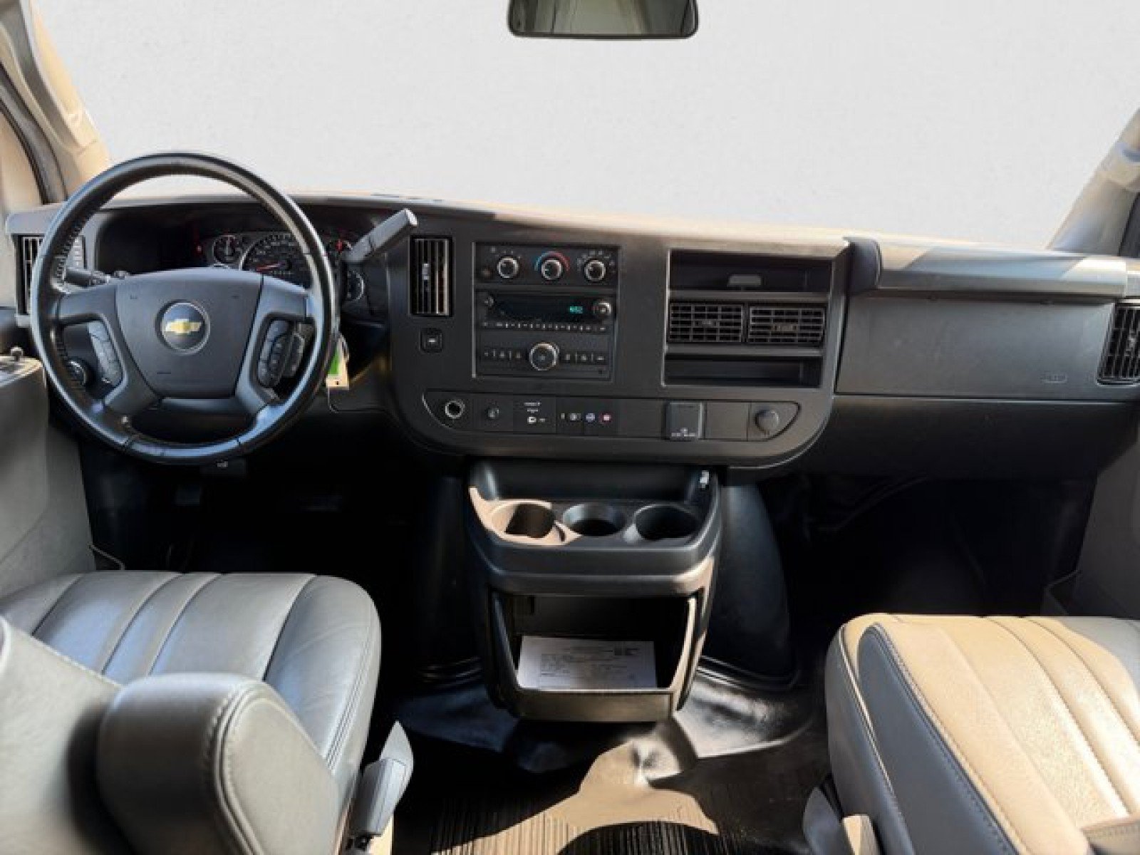 Used 2022 Chevrolet Express 2500 Extended w/ Driver Convenience Package RWD image 11