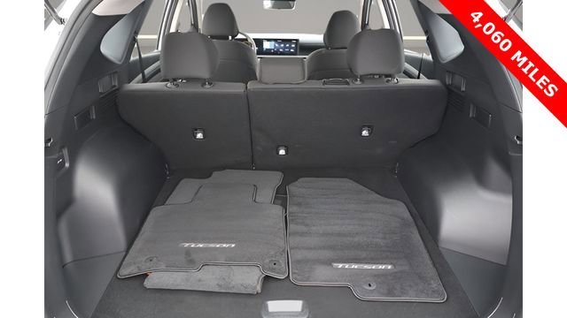 Used 2025 Hyundai Tucson SE AWD/4WD image 17