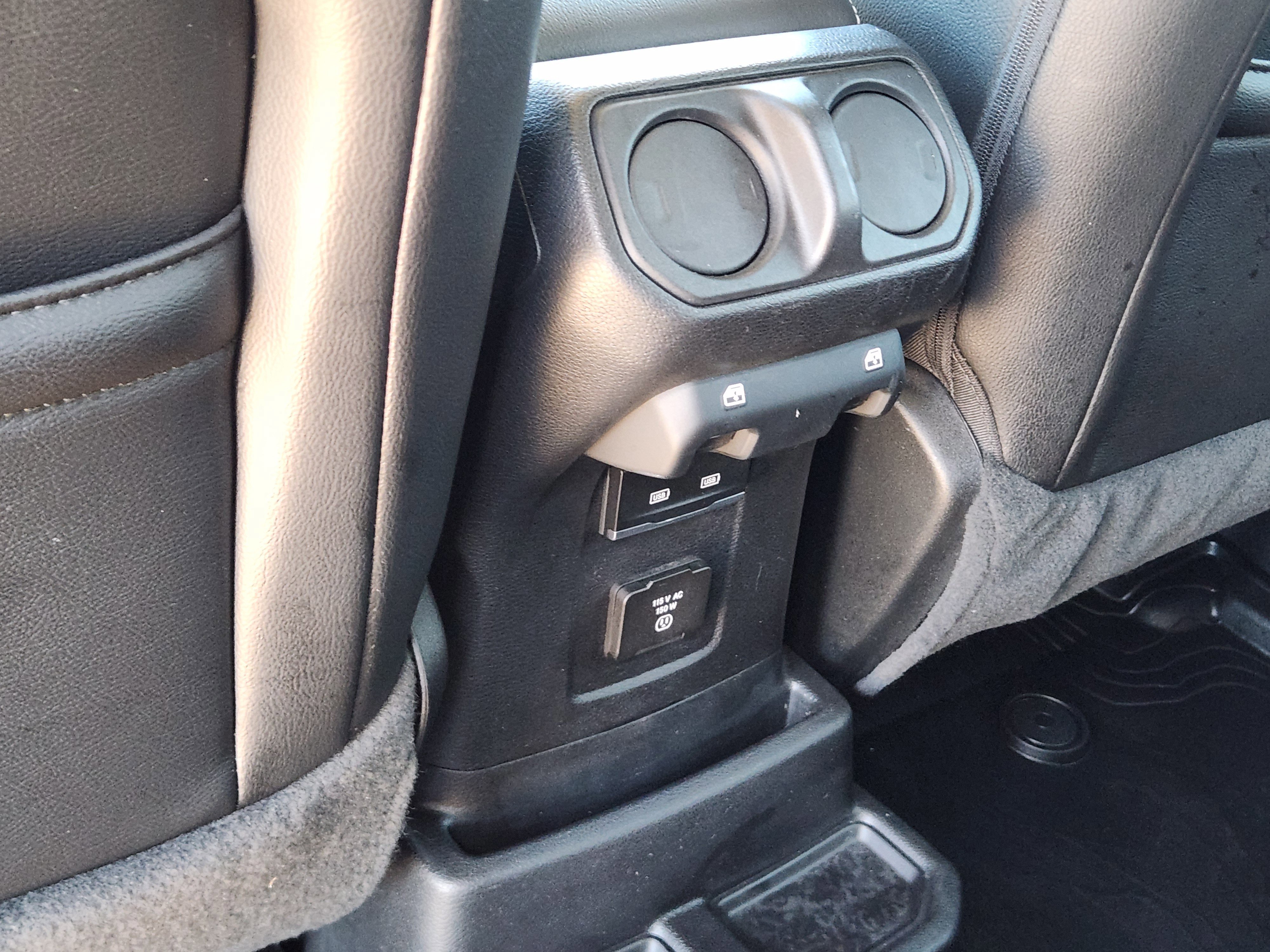 Used 2021 Jeep Wrangler Unlimited Sahara AWD/4WD image 24
