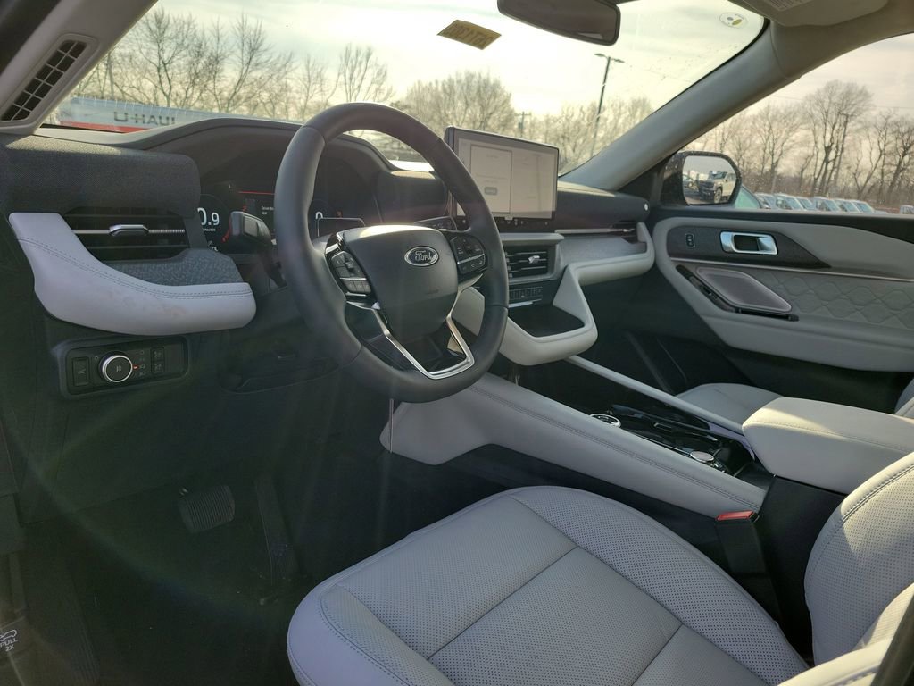 New 2026 Ford Explorer Platinum w/ LUX Leather Package image 20