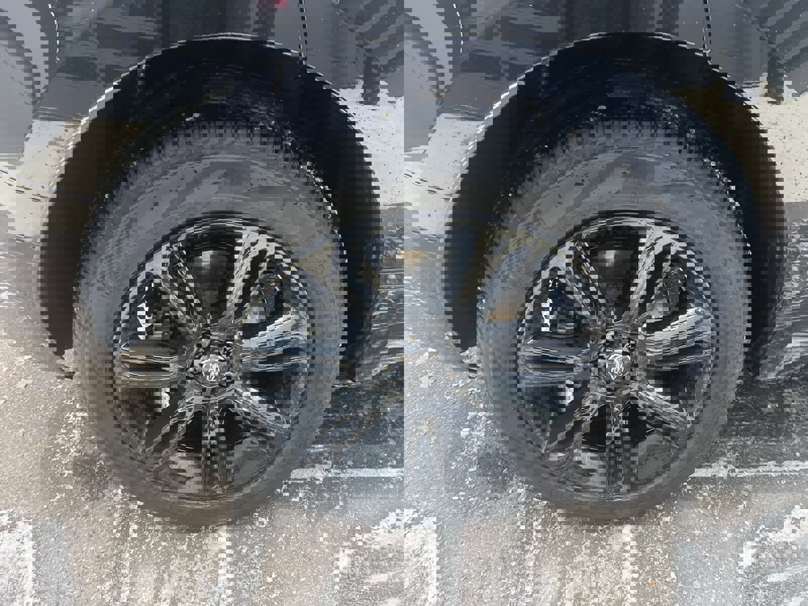 Used 2023 Land Rover Range Rover Velar R-Dynamic S image 11