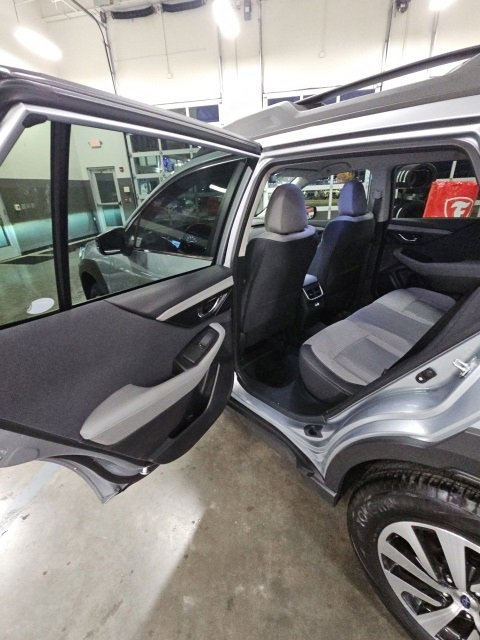 Certified 2025 Subaru Outback Premium w/ Popular Package #1A image 32
