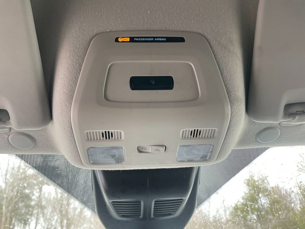Used 2022 Ford Transit 250 Medium Roof image 22