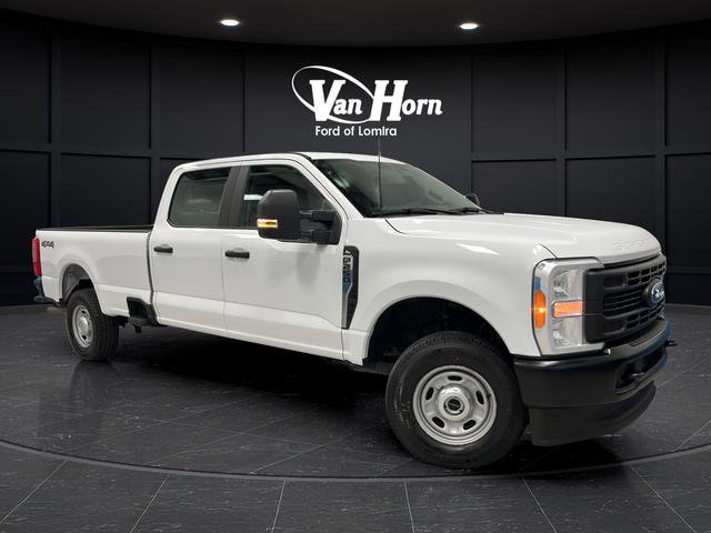 Used 2023 Ford F250 XL AWD/4WD image 1