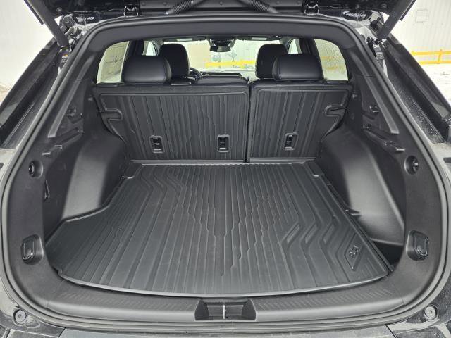 New 2026 Chevrolet Equinox EV LT AWD/4WD image 7