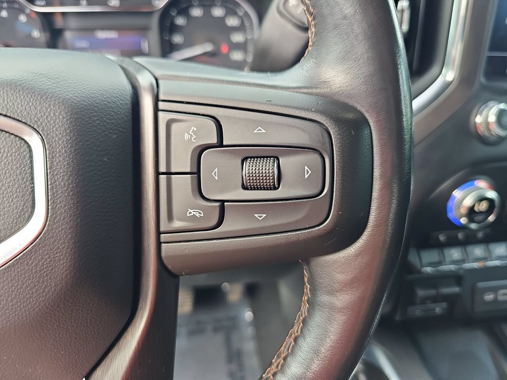 Used 2021 GMC Sierra 1500 AT4 w/ AT4 Preferred Package AWD/4WD image 17